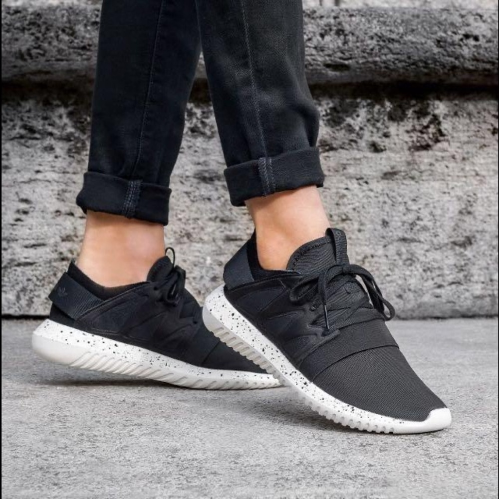 Adidas Original Tubular Viral Size: 9 Core Black